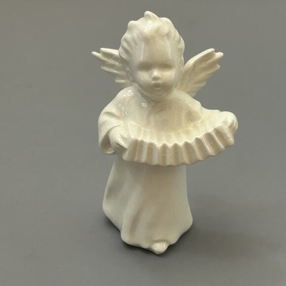 Goebel Angel Cherubs Horn Flute Instruments Figurine W. Germany Set of 4 Vintage - Picture 6 of 10